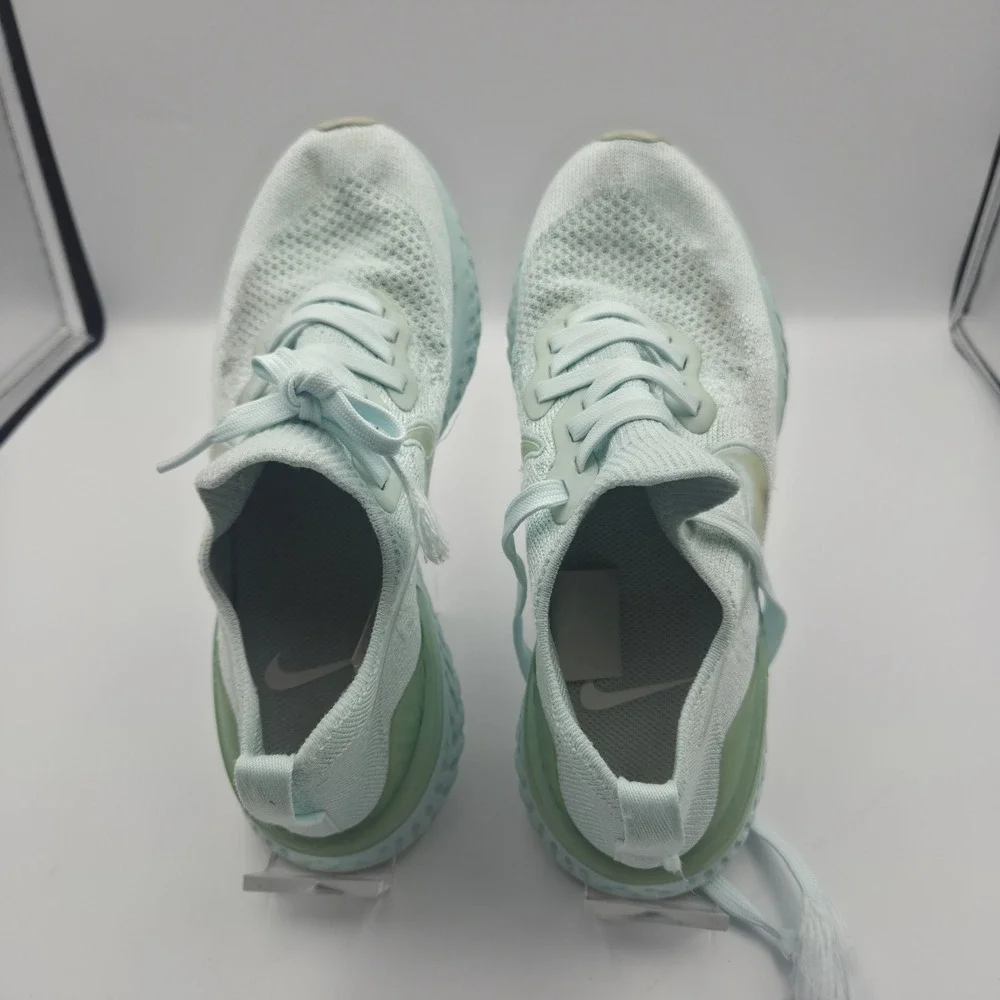 Nike Epic React Flyknit 2 Women's Size 7 Ocean Fog Arctic Punch Running‎ Shoes